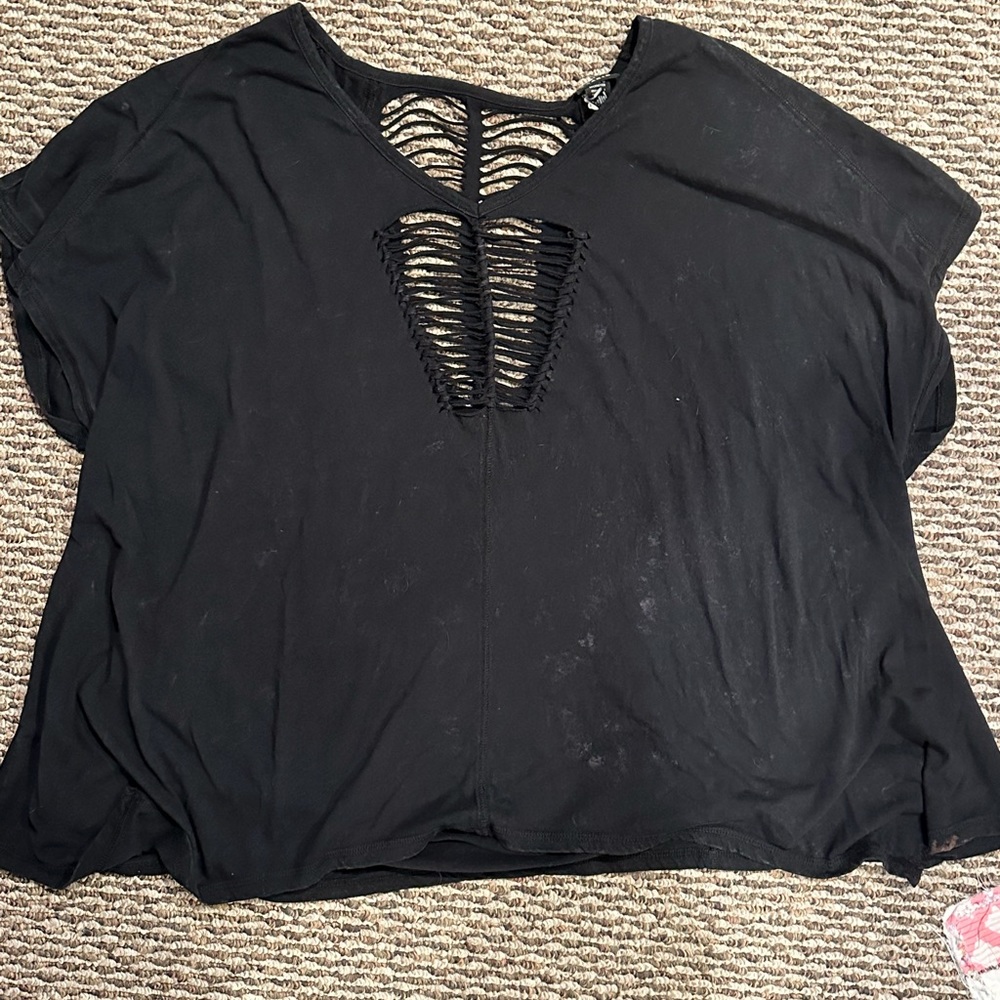 Distressed Torrid 4x women’s shirt